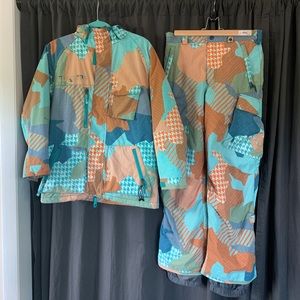 Burton Snowboarding Outfit